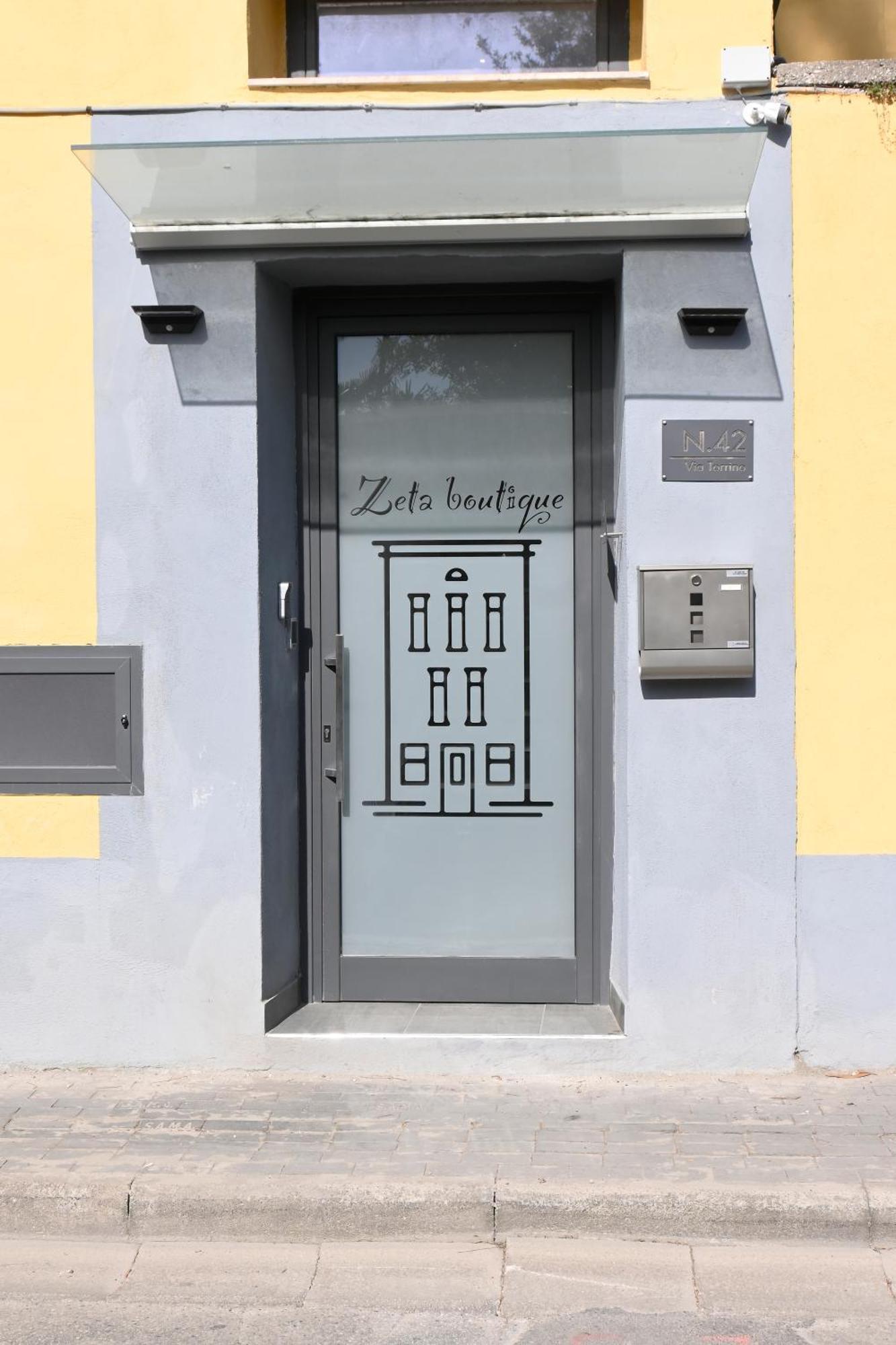 Zeta Boutique Hotel Caserta Exterior photo
